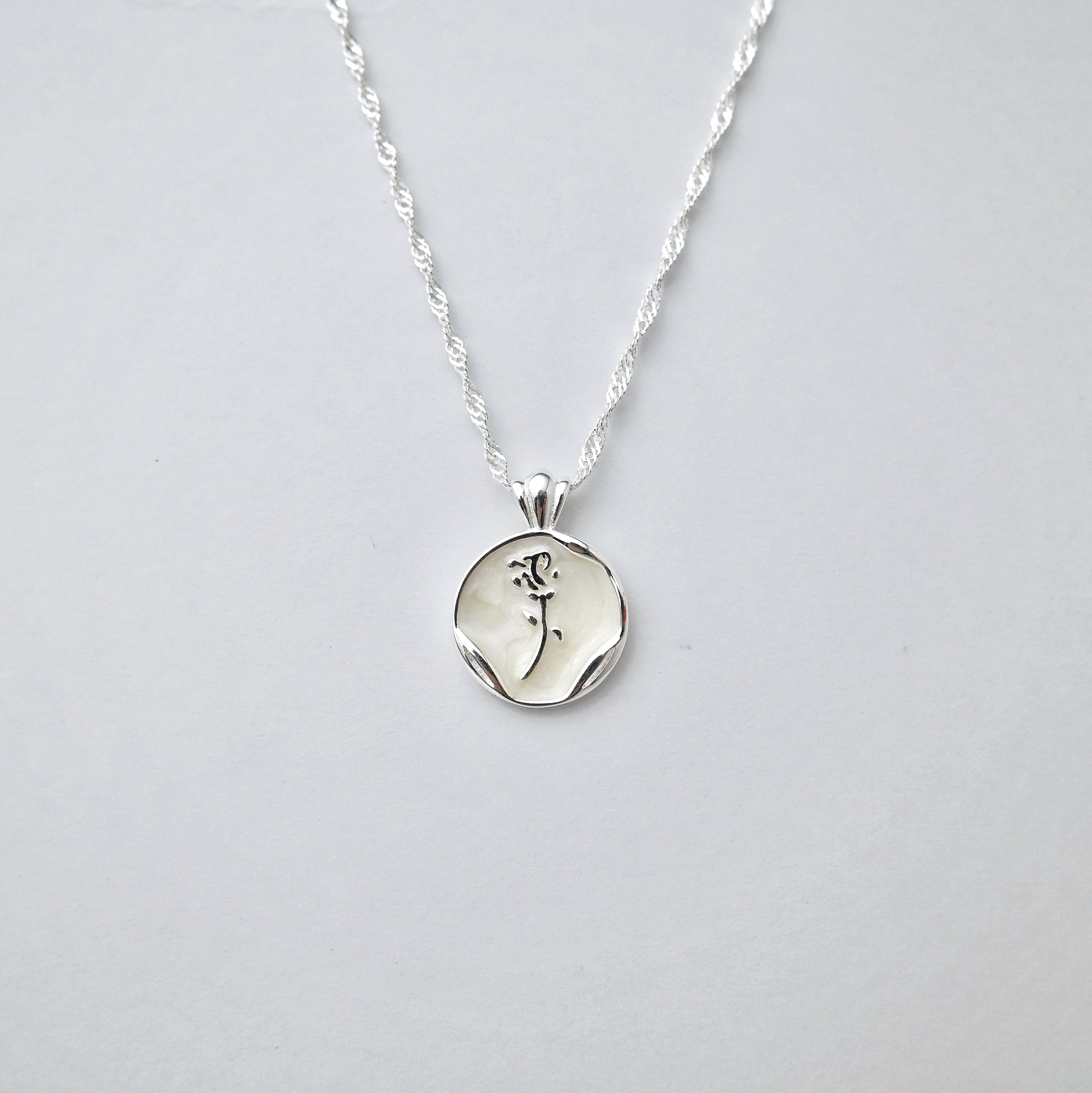 925 Silver Rose Round Necklace