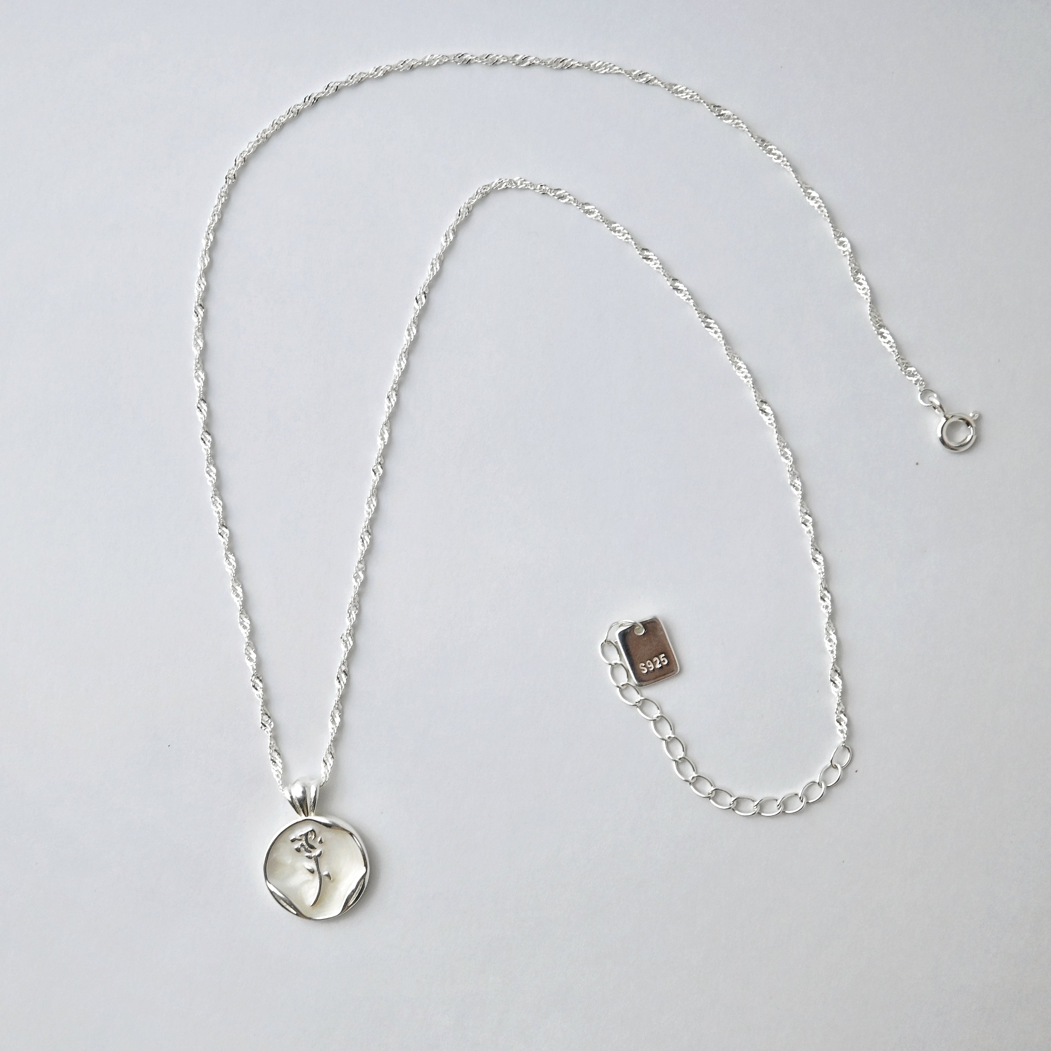 925 Silver Rose Round Necklace