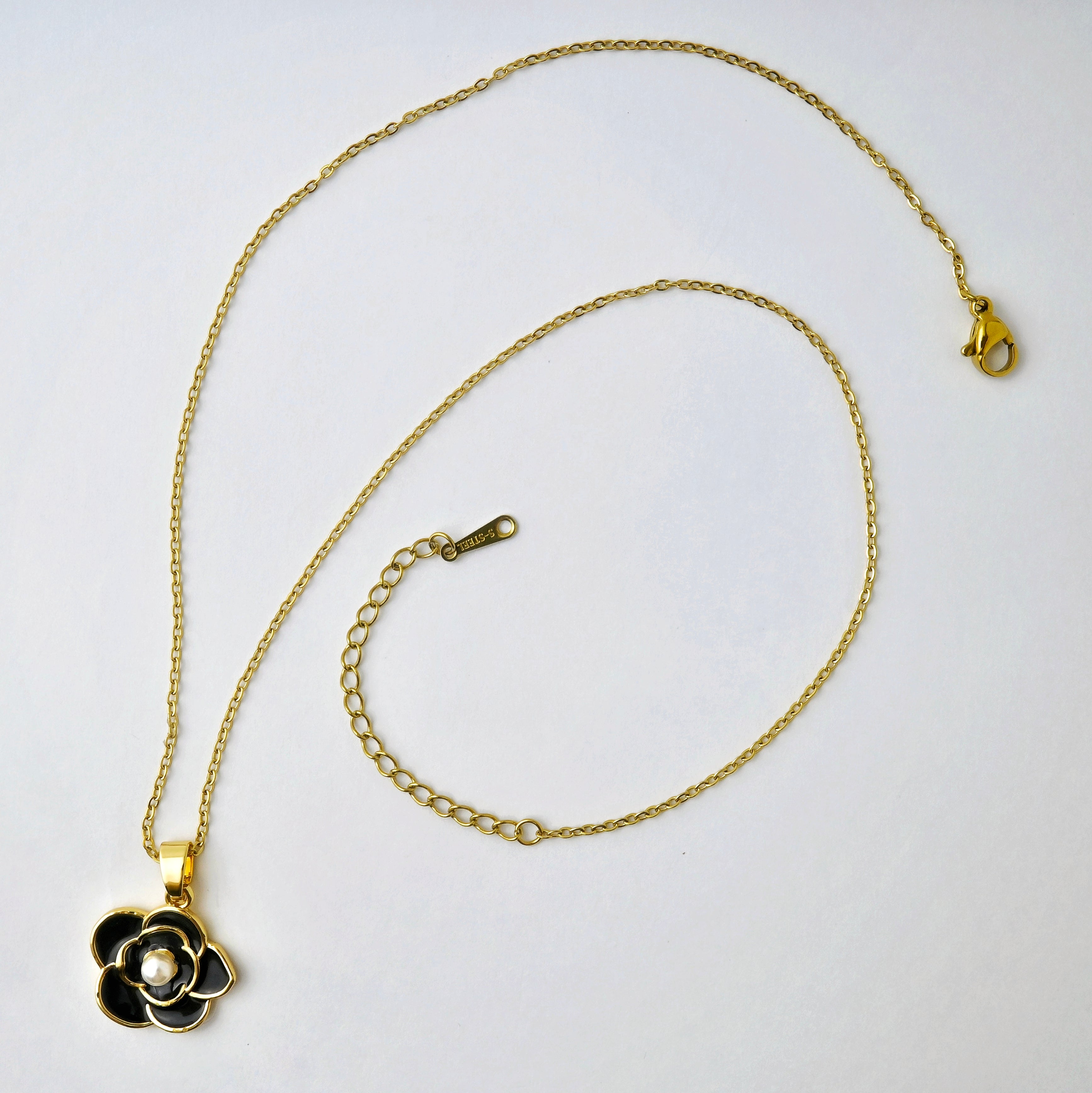 Camellia Necklace